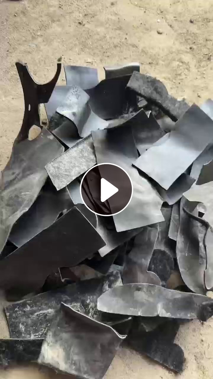 长期出售EVA光皮料，汽车内饰隔音棉撕下来的，每个月100多吨左右
