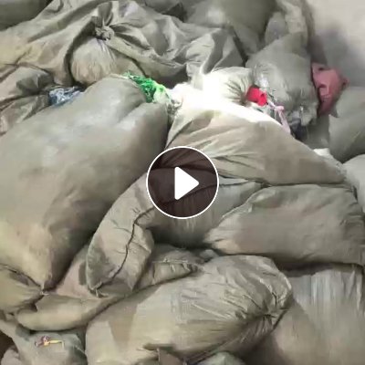 长期出售废布统货，黑料，下脚料，燃烧料，现货30吨，货在安徽宿州