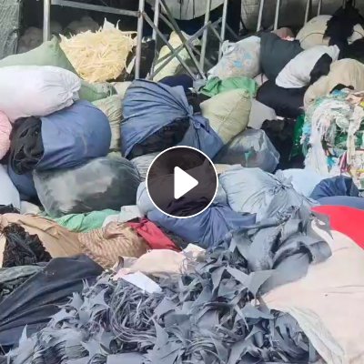 长期出售黑色涤纶网布，涤纶废布，涤纶造粒布，现货有一车，货在广东广州