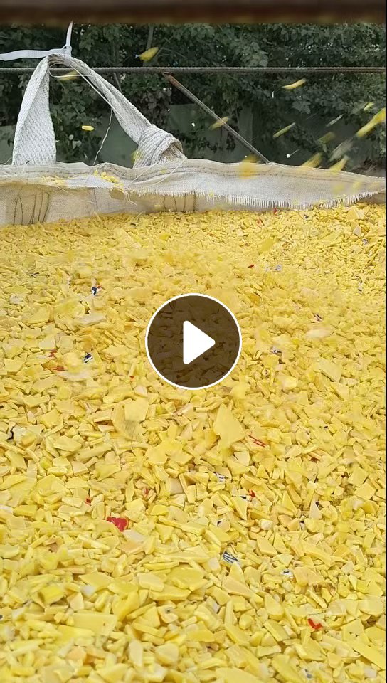 出售低压破碎料，啤酒箱子破碎料，注塑低压破碎料，现货二十来吨