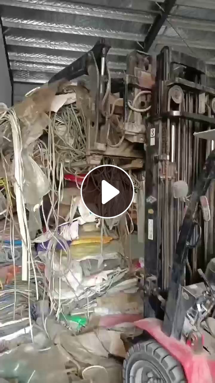 求购普通PVC门帘废料，月需量大，全国回收