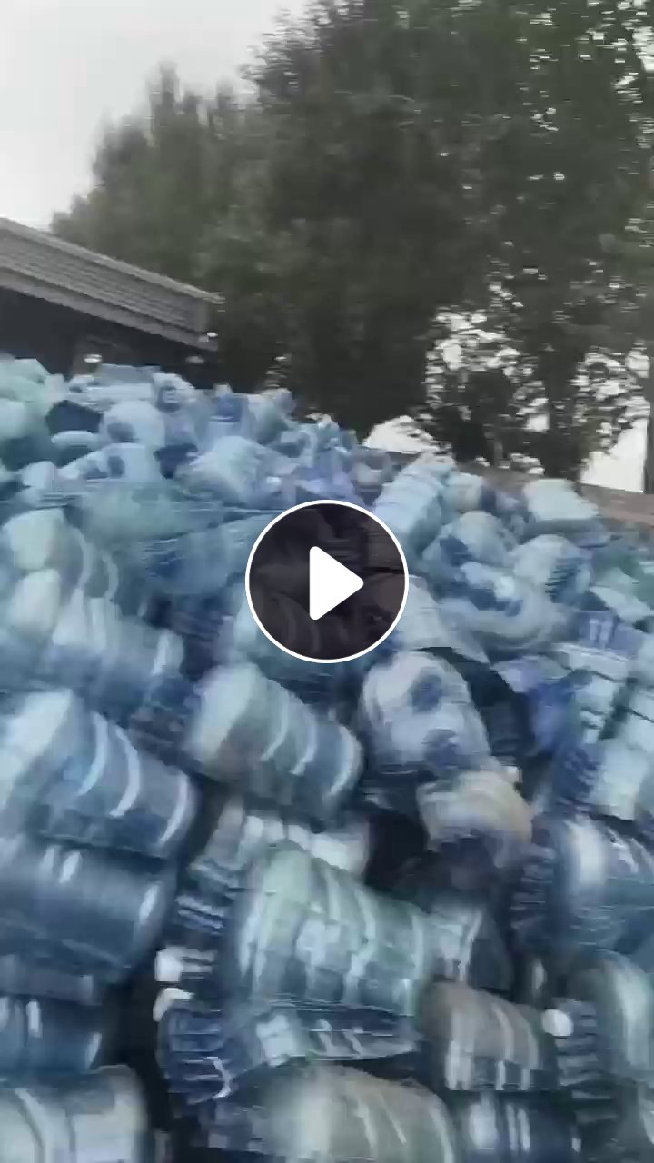 出售PC水桶破碎料，干粉，现货70吨