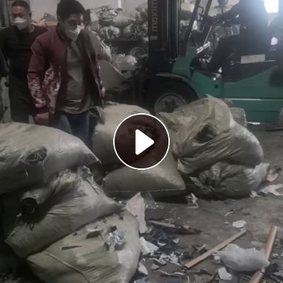 长期出售服装厂废布料，牛仔废料，黑料，燃烧料，月供几百吨