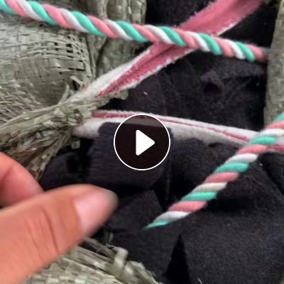 长期出售杂色的涤棉废布，涤棉边角料，含棉40左右，现货50吨左右