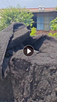 长期出售空调下来破碎好的涤纶无纺布边角料,带点pvc粉末,可开花用,每个月60吨左右