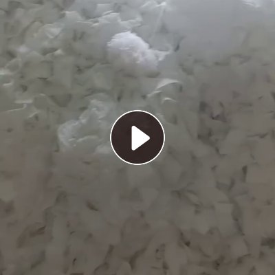 长期出售白色的的羊毛衫下脚料，毛衣片，现货十几吨