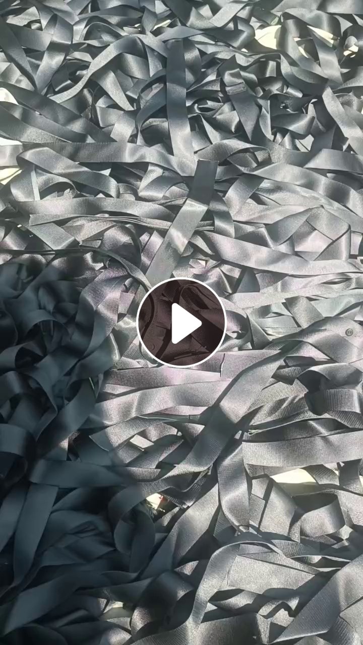 出售全新的切割下来的涤纶安全带，安全带下脚料，1.2米到2.6米左右的都有，现货40吨左右