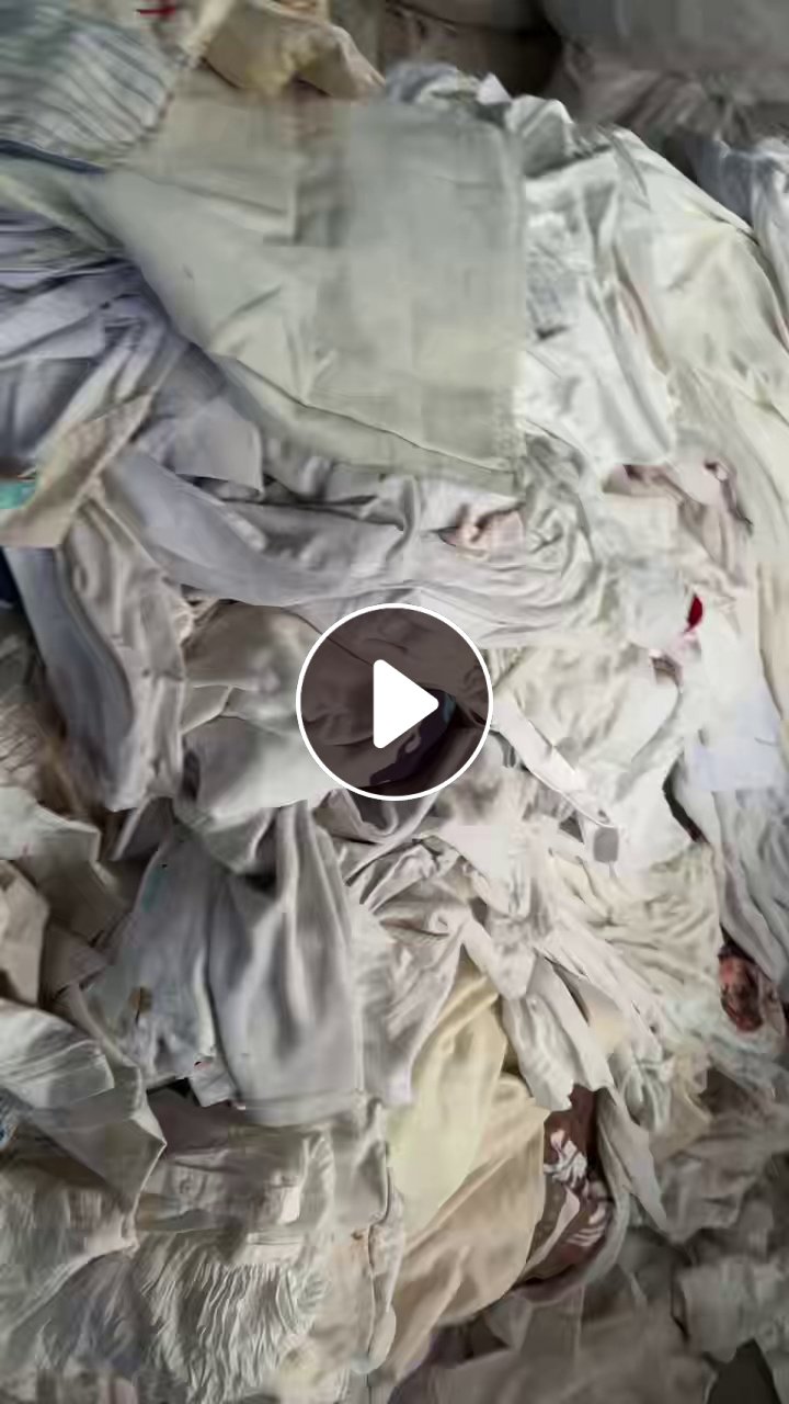 长期出售旧衣服白料，棉白T，现货有7吨左右，货在江苏徐州