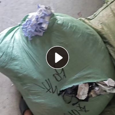 长期出售废布统货，化纤废布，棉布都有，化纤比较多，月供几十吨