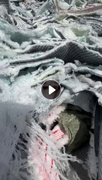 长期出售涤丙废料，都是白色的，现货6.8米一车