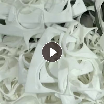 长期出售海绵带布的边料，每个月有几百吨，便宜卖，货在广东广州