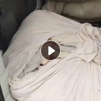 长期出售白布和米黄色孝布，纯棉和涤棉混合的，有3成左右是纯棉，现货40吨