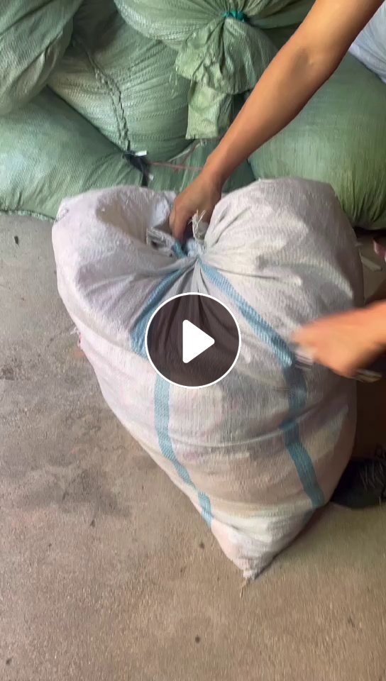 出售染厂下来的涤纶织带，POY丝织的，杂色，现货有50吨左右，货在福建泉州
