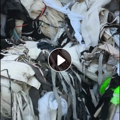 长期出售涤纶废布，涤纶废布差料，复合布，无纺布都放在一起，货在江苏泗阳