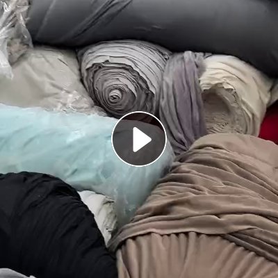 出售涤纶珊瑚绒布，单面绒，库存绒布，现货有十几吨，货在江苏无锡