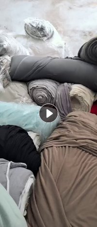 出售涤纶珊瑚绒布，单面绒，库存绒布，现货有十几吨，货在江苏无锡