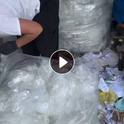 长期出售水洗PE高低压膜废料，带油