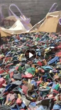 长期出售PP涂料桶破碎料，清洗甩干