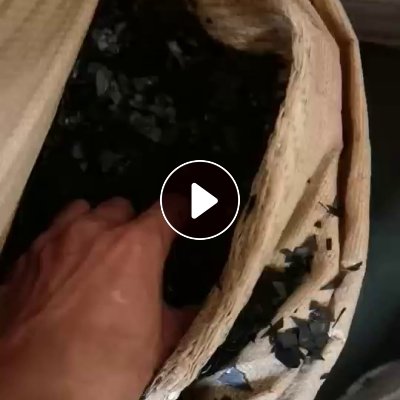 出售PC薄片破碎料，黑色不阻燃、不带胶，月供200吨