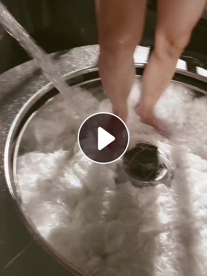 长期回收涤纶长丝，涤纶废布，回收加工短纤的，在浙江嘉兴