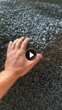 出售卫生巾毛毛虫料全漂的,机头料毛毛虫70漂,纸厂塑料薄膜做的毛毛虫,月产量大
