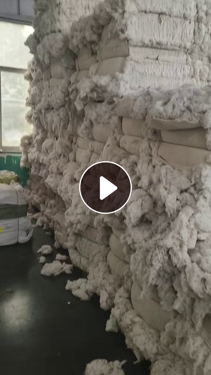 长期出售混纺下来的涤棉车肚棉，纺纱厂下脚料，月供200吨
