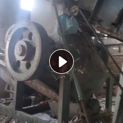 长期出售水洗手提袋废料，混压覆膜的，够20吨左右就发走