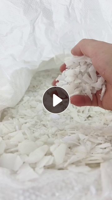 长期出售大白乙，小白乙破碎料，大白桶破碎料，清洗甩干风选