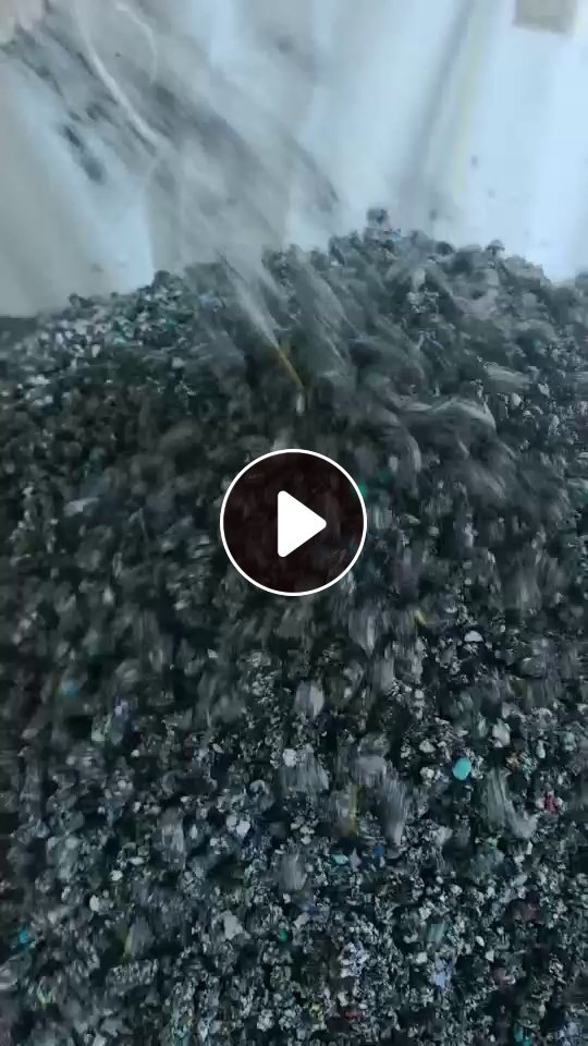 长期出售EVA毛毛虫颗粒，月供100吨