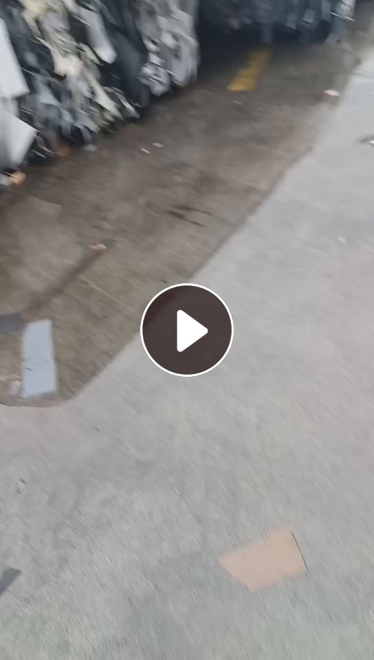长期出售汽车座椅皮革，每个月100吨左右，货在浙江台州