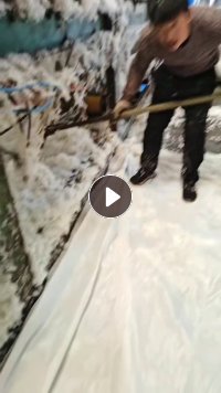 长期出售含水的涤纶磨毛料，毛毛料，含水8%，现货十多吨