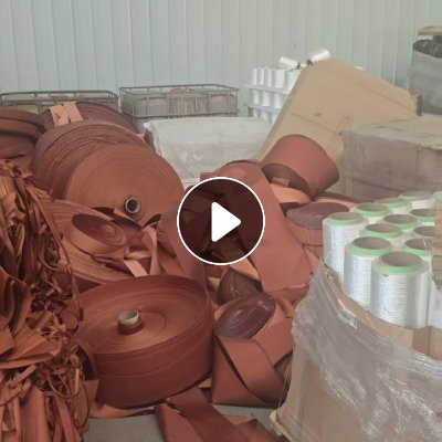 长期出售帆布厂下来的聚酯边角料，布条，小卷布，布条，现货十几吨