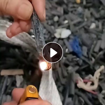 出售杂料炼油料，也可以燃烧，有松香，橡胶，PP，尼龙。松香和橡胶多，现货100多吨，长期有货