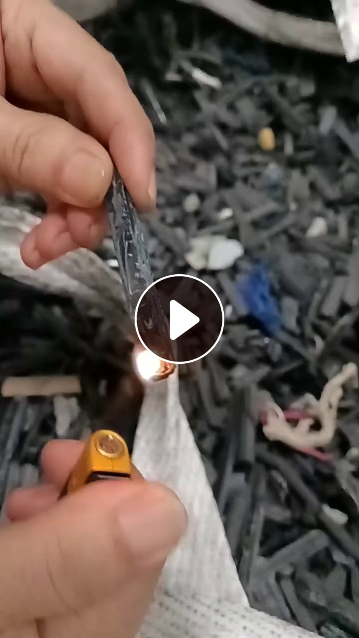 出售杂料炼油料，也可以燃烧，有松香，橡胶，PP，尼龙。松香和橡胶多，现货100多吨，长期有货