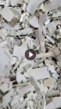 出售白色PC破碎料，有PC面板破碎料、PC灯管破碎料，月供200吨