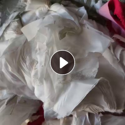 长期出售白色的涤纶废布，涤纶边角料，现货20吨左右