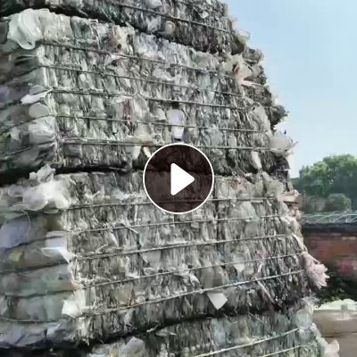 出售餐盒压块，里面含有一些吸塑片毛料，现货30吨