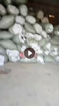 长期出售白色涤纶废布，涤纶衬衫布，70%是梭织，现货有9.6米一车，货在湖北随州