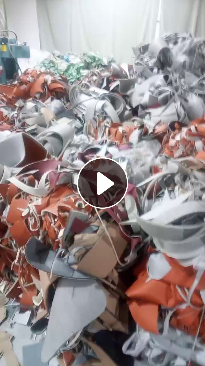 长期出售黑料燃烧料，碎布黑料，每月有20吨，货在重庆