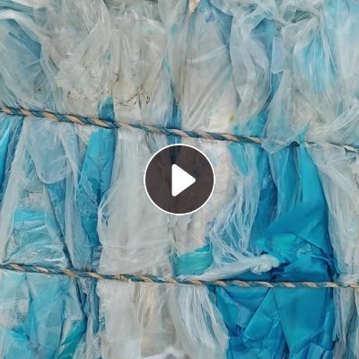 长期出售电子厂下来的pet膜，pet轻胶膜，PET蓝白片膜，蓝白混压，月供20吨