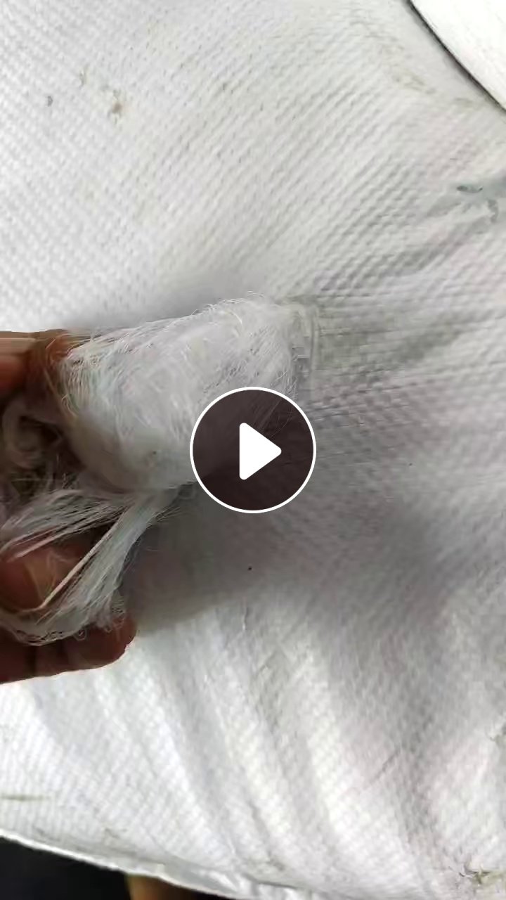 长期出售加捻的锦纶废丝，锦纶丝，双6的，现货两吨多，另出售没加捻的锦纶废丝，现货两三吨