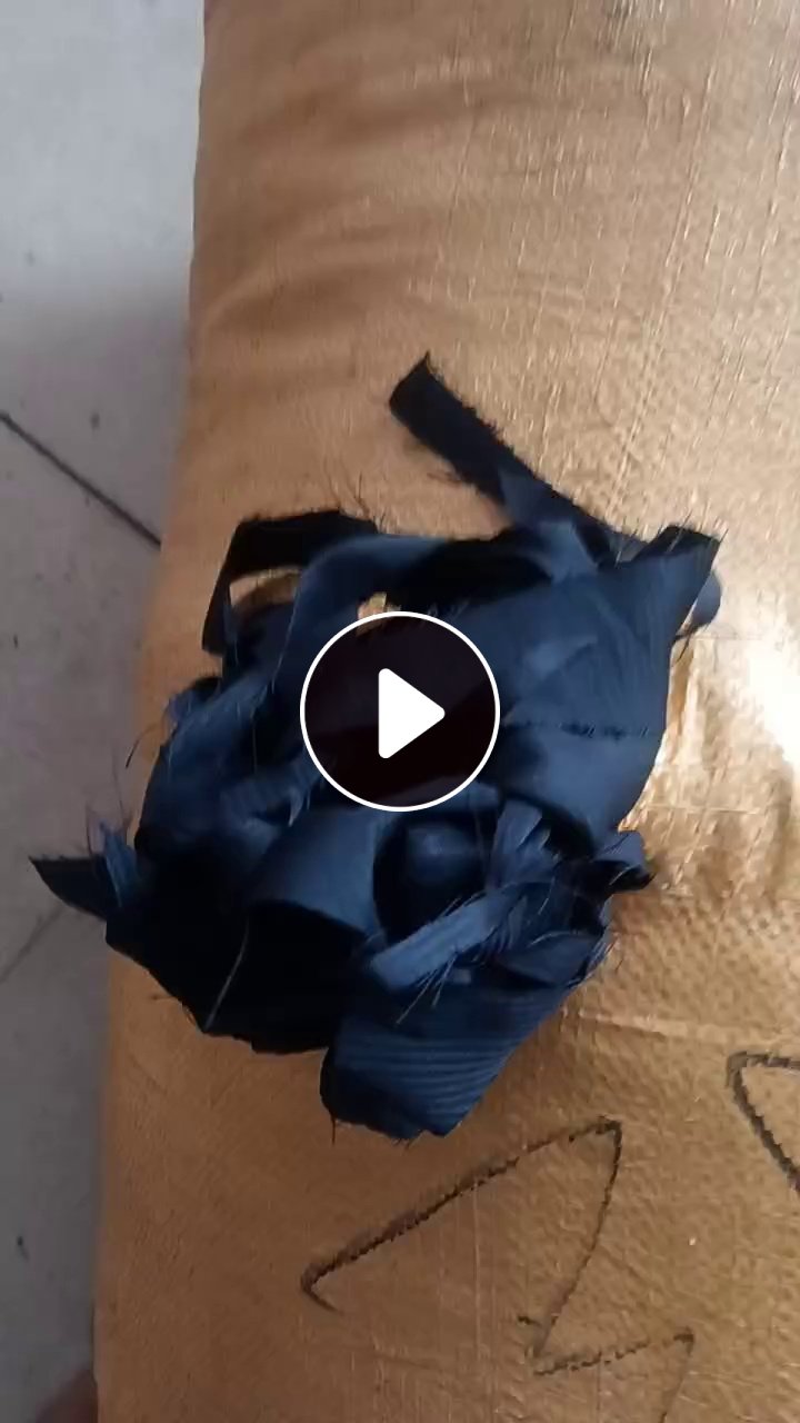 长期出售化纤废布，拉丝料，有含牛筋的，也有没有含牛筋的，货在湖南株洲