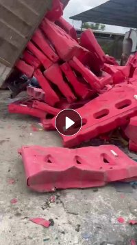 大量求购水马压块，路障压块