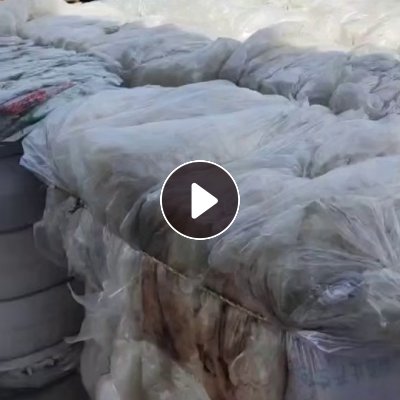 大量出售PE复合PET复合膜，PE95%，现货两百吨