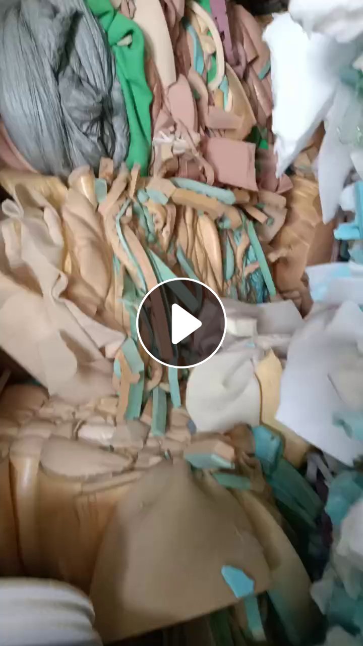 长期出售海绵边角料，废海绵，杂色，月供几十吨，货在江苏南通