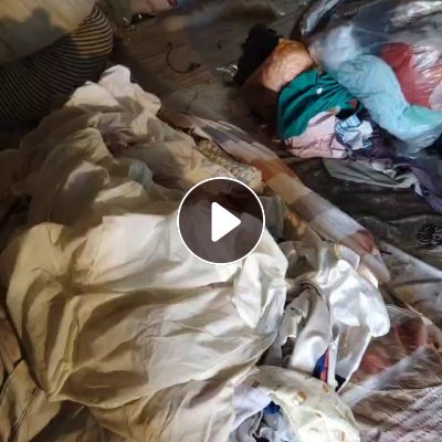 长期出售旧衣服大白，边上带点别的颜色，基本上都是白色，货有6吨左右，货在浙江湖州