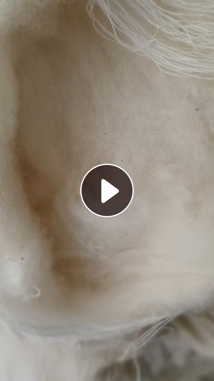 长期出售学生被，纯棉学生被，现货十七吨左右