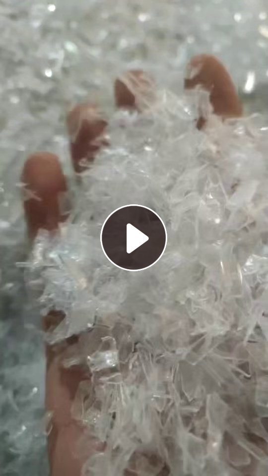 长期出售PET吸塑片破碎料，A级和B级都有