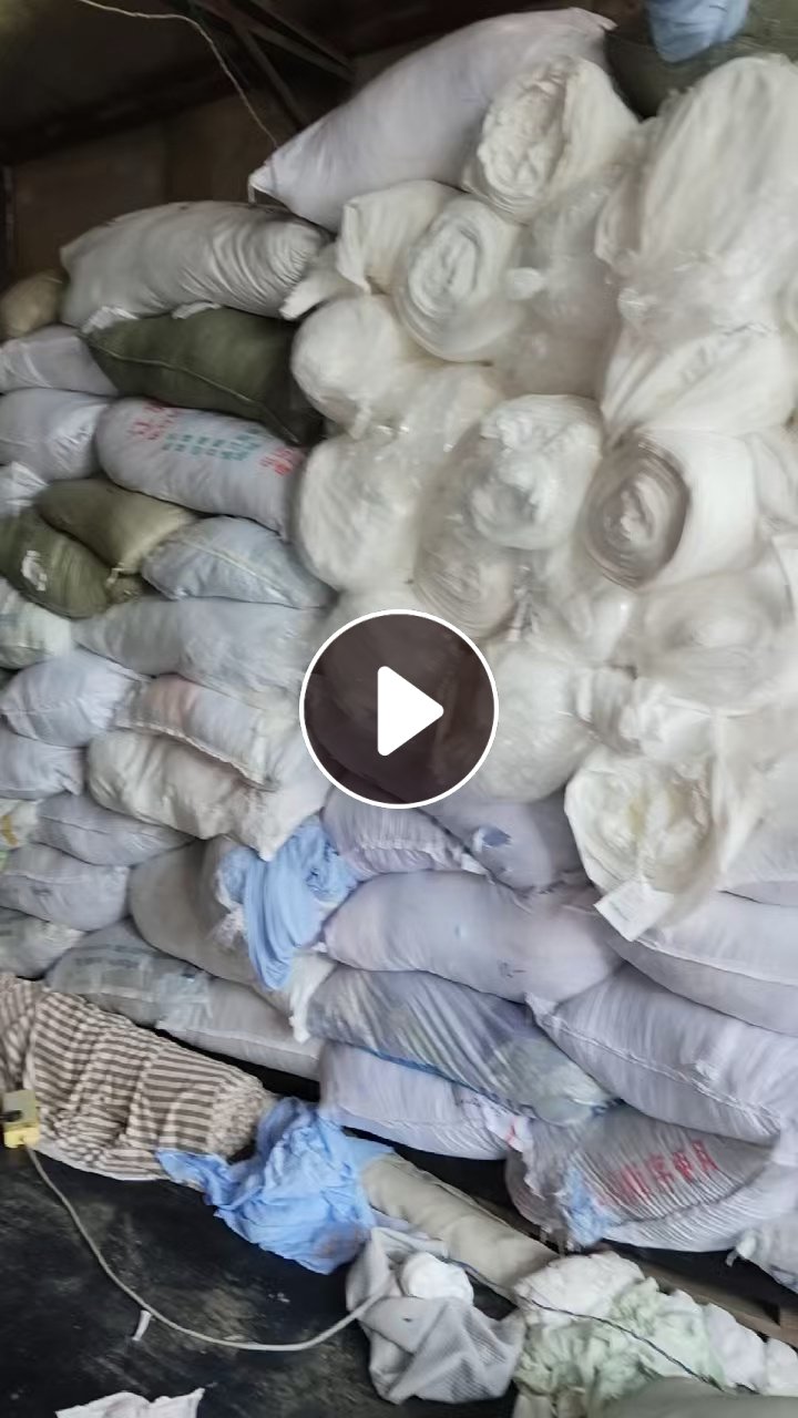 长期出售纯尼龙废布，锦氨废布，尼龙废布现货十七吨左右，锦氨废布十三吨