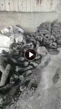 出售丙乙机头料，适用于炼油、压塑、磨粉等，出油4.8个，现货35吨